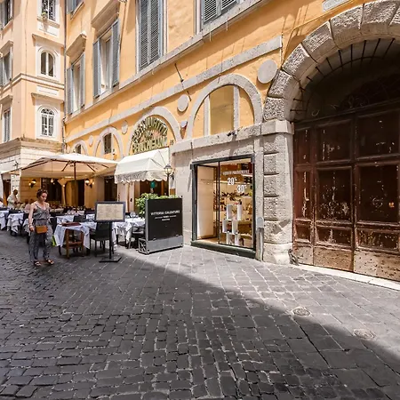 Lpr Pantheon Apartman Róma